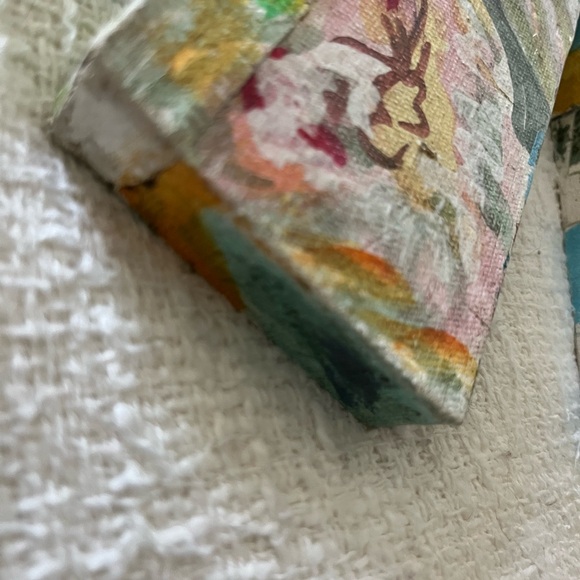 Anthropologie Swarm Letter K Hand Painted Metal Wall / Shelf Art BRAND NEW - Picture 6 of 9